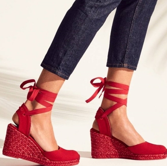 Authentic Stuart Weitzman espadrille wedges - Picture 2 of 15